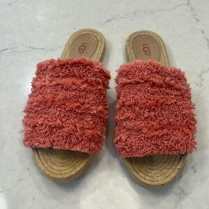 UGG Australia Edith Slides in Coral Size‎ 8.5